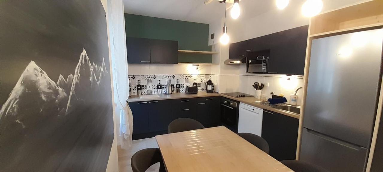 Tres Bel Appartement T3 Hyper Centre Entierement Renove En 2022 Luz-Saint-Sauveur Eksteriør bilde